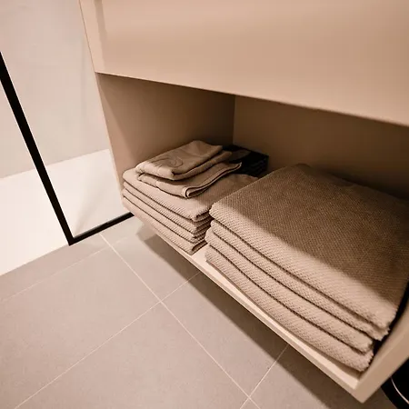 Sodoben Apartma V Centru Ljubljane 公寓 *