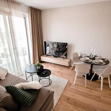 Sodoben Apartma V Centru Ljubljane *