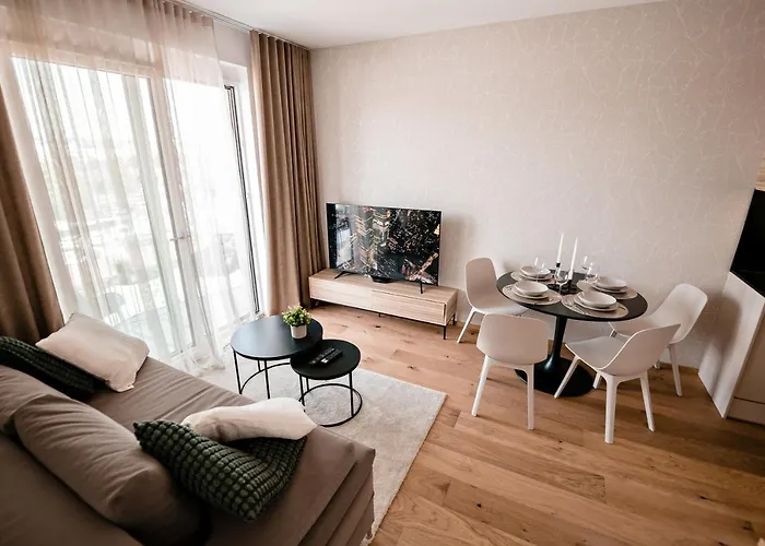 Sodoben Apartma V Centru Ljubljane *